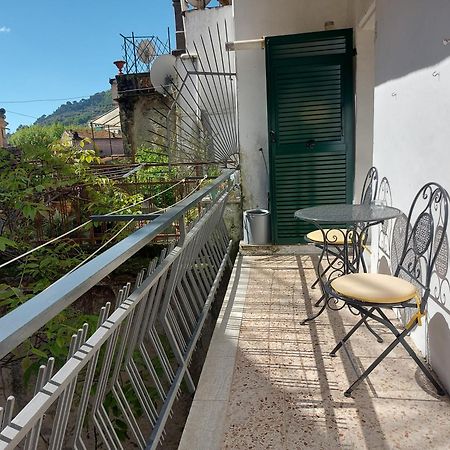 B&B Dei Doria & Suite Dolceacqua Zewnętrze zdjęcie
