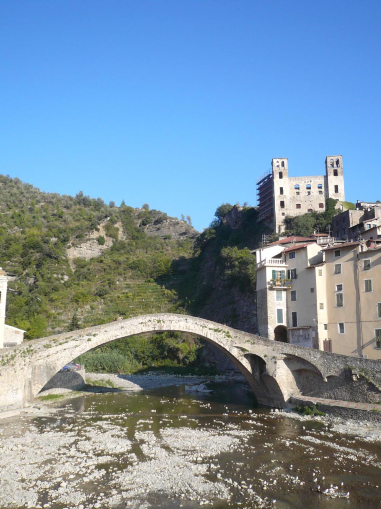 B&B Dei Doria & Suite Dolceacqua Zewnętrze zdjęcie